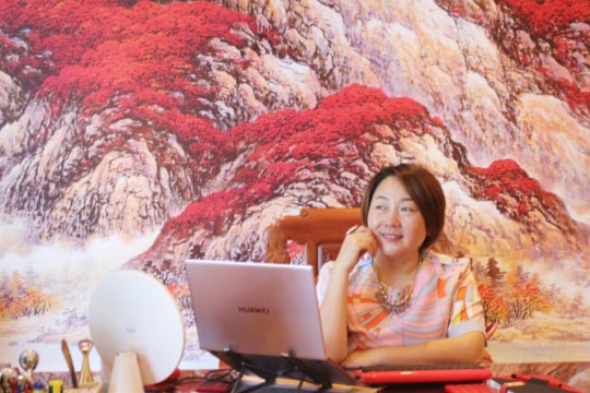 数字音视工程网 | 专访永利集团官网掌舵人龙平芳：登高望远天地阔，肝胆相照一心同